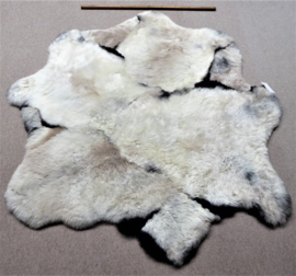 Mélange Shorn Sheepskin Rug, +/- 155 x 160 cm (6)