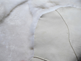 White Blizzard Sheepskin Rug, +/- 160 x 220 cm (42)