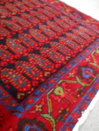 Persian Rug, 137 x 210 cm