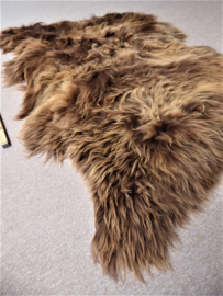 Rusty Brown Icelandic Sheepskin Rug, +/- 115 x 165 cm (30)