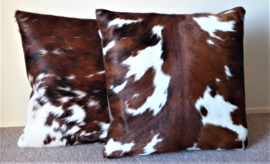 Brown-White Cowhide Cushion (301)