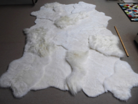 White Blizzard Sheepskin Rug, +/- 220 x 300 cm (40)