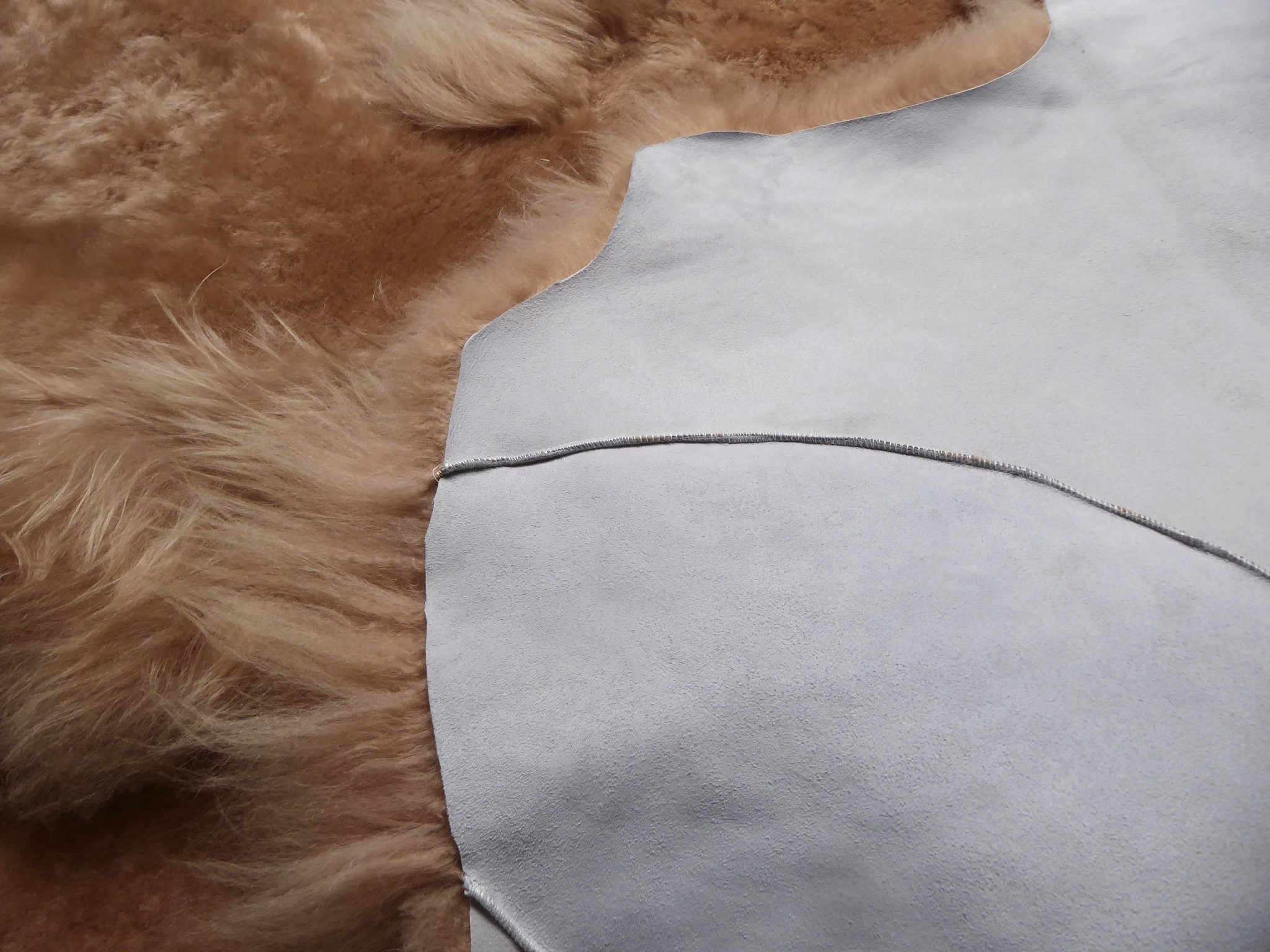 Tan Blizzard Sheepskin Rug, +/- 140 x 190 cm (9)