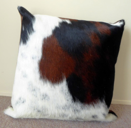 Brown-White Cowhide Cushion (40)