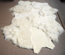 White Blizzard Sheepskin Rug, +/- 200 x 260 cm (20)