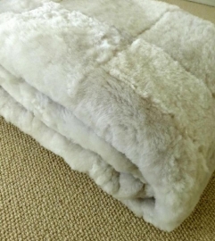 White Shorn Sheepskin Plaid, 120 x 180 cm