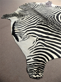 Zebra Printed Cowhide L