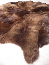 Brown Sheepskin Rug, +/- 170 x 215 cm (25)