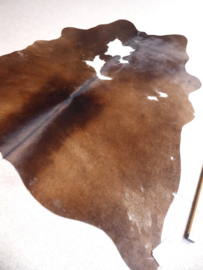 Brown-White Cowhide S (500)