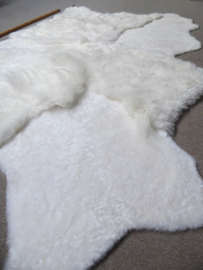 White Blizzard Sheepskin Rug, +/- 140 x 210 cm (64)
