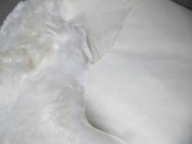 White Blizzard Sheepskin Rug, +/- 150 x 200 cm (131)