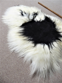 Spotted Icelandic Sheepskin M (352)