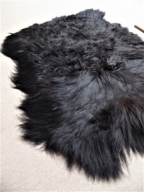 Black Icelandic Sheepskin Rug, +/- 120 x 170 cm (4)