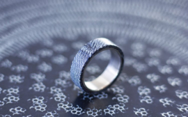 Denim ring gematteerd