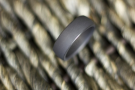 KRATOS - Black Diamond Ring - Platina - 8 mm breed
