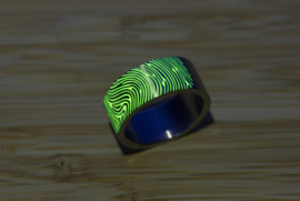 Titanium glow in the dark vingerafdruk ring