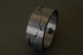 Zirkonium Profiel ring met hartje (<3)