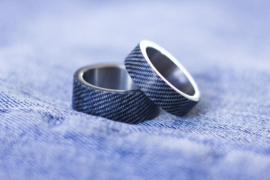 Denim ring gematteerd
