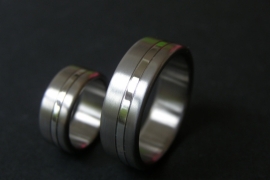 Titanium ringen met band 360c