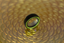 Carbon ring met glow in the dark en titanium profiel & Vingerafdruk