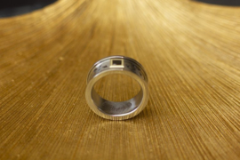 Gepersonaliseerde ring met vinger afdruk