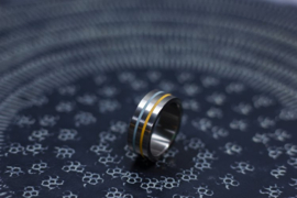 Titanium Glow in the dark ring Orange / Blauw