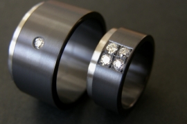 Zirkonium ring met pave zetting
