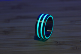 Glow in the dark ring met 4 strepen