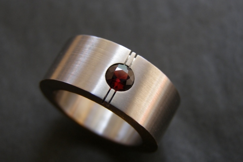 Titanium ring met Pyroop