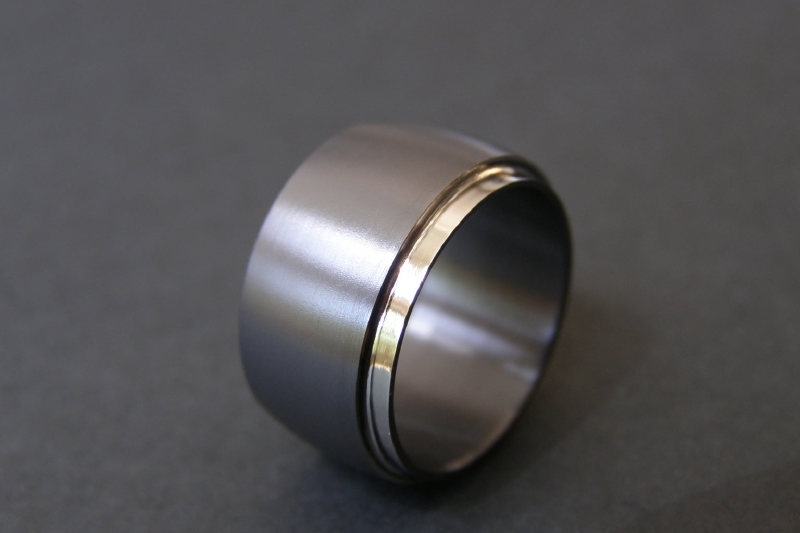 Zwarte zirkonium kool design ring
