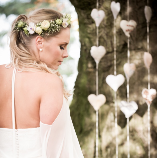 bruidsmake-up en bruidskapsel wedding shoot limburg