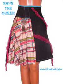 # W ORQ366 NEW SAVE*THE*QUEEN S (L Sold)