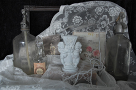 Brocante kandelaar met engeltjes, voor waxinelichtje.