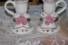 2 brocante kandelaartjes, kitsch