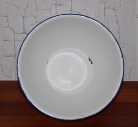 Drie delige emaille set in wit/blauw