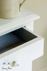 Annie Sloan Chalk Paint Old White