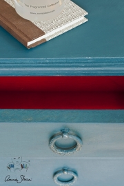 Annie Sloan Chalk Paint Aubusson Blue