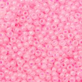 Miyuki rocailles 11/0 (2mm) ceylon carnation pink 11-518