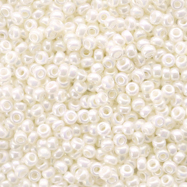 Miyuki rocailles 11/0 (2mm) ceylon ivory pearl white 11-591