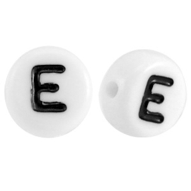 Letterkraal "E" acryl plat rond 7mm wit-zwart
