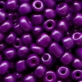 Rocailles 4mm 6/0 wine purple 56771