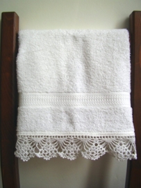 HD05 - Handdoek met haakkant