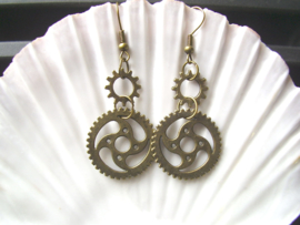 OB30 - Steampunk oorhangers met dubbele radertjes
