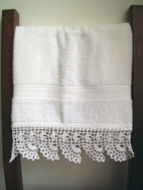 HD06 - Handdoek met haakkant