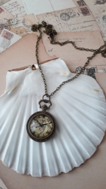HK11 - Bronzen ketting met horloge-medaillon