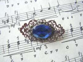 BR17 - Victoriaanse broche met blauwe facetsteen