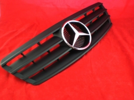 Mercedes W203 C Klasse AMG Look Grill Matzwart Met chromen Ster Bj 2000-2008