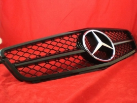 Mercedes W204 C Klasse C63 AMG Look Grill Glanszwart BJ 2007-2014