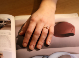 Rosé gouden ring mit roze saffier