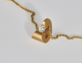 Cardillac pendant with diamond